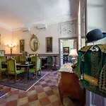 De La Riviere 4*