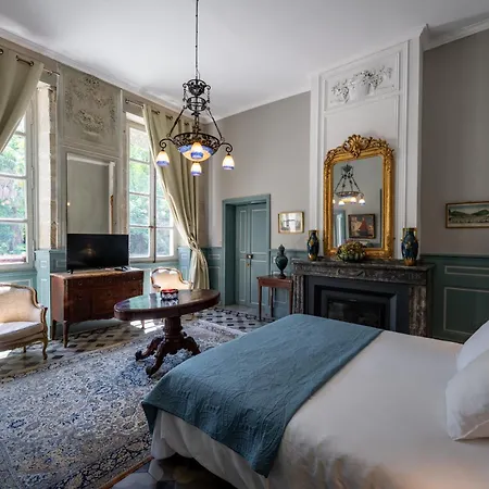 بيت ضيافة De La Riviere 4*