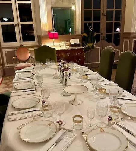 Gasthuis De La Riviere