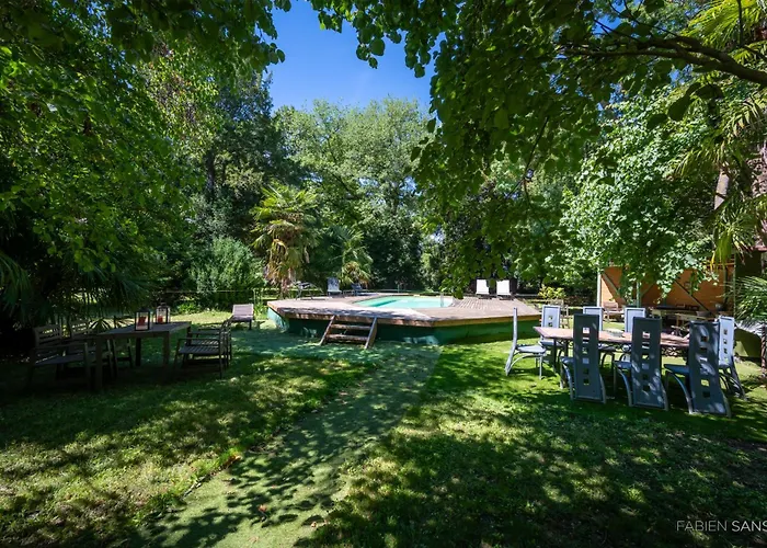 Gasthuis De La Riviere 4*